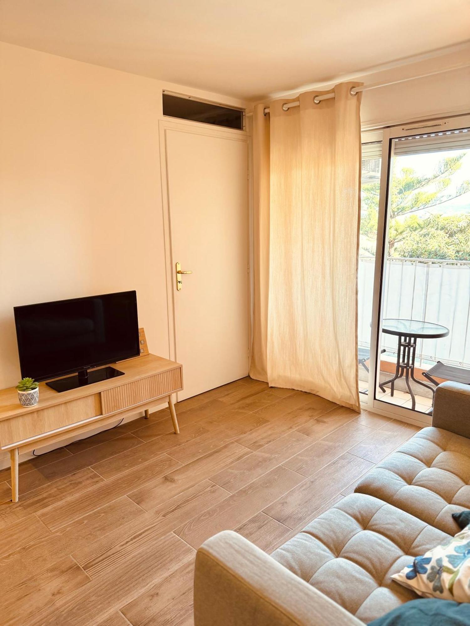 Claelle Appartment - 200M Beach Mandelieu Buitenkant foto
