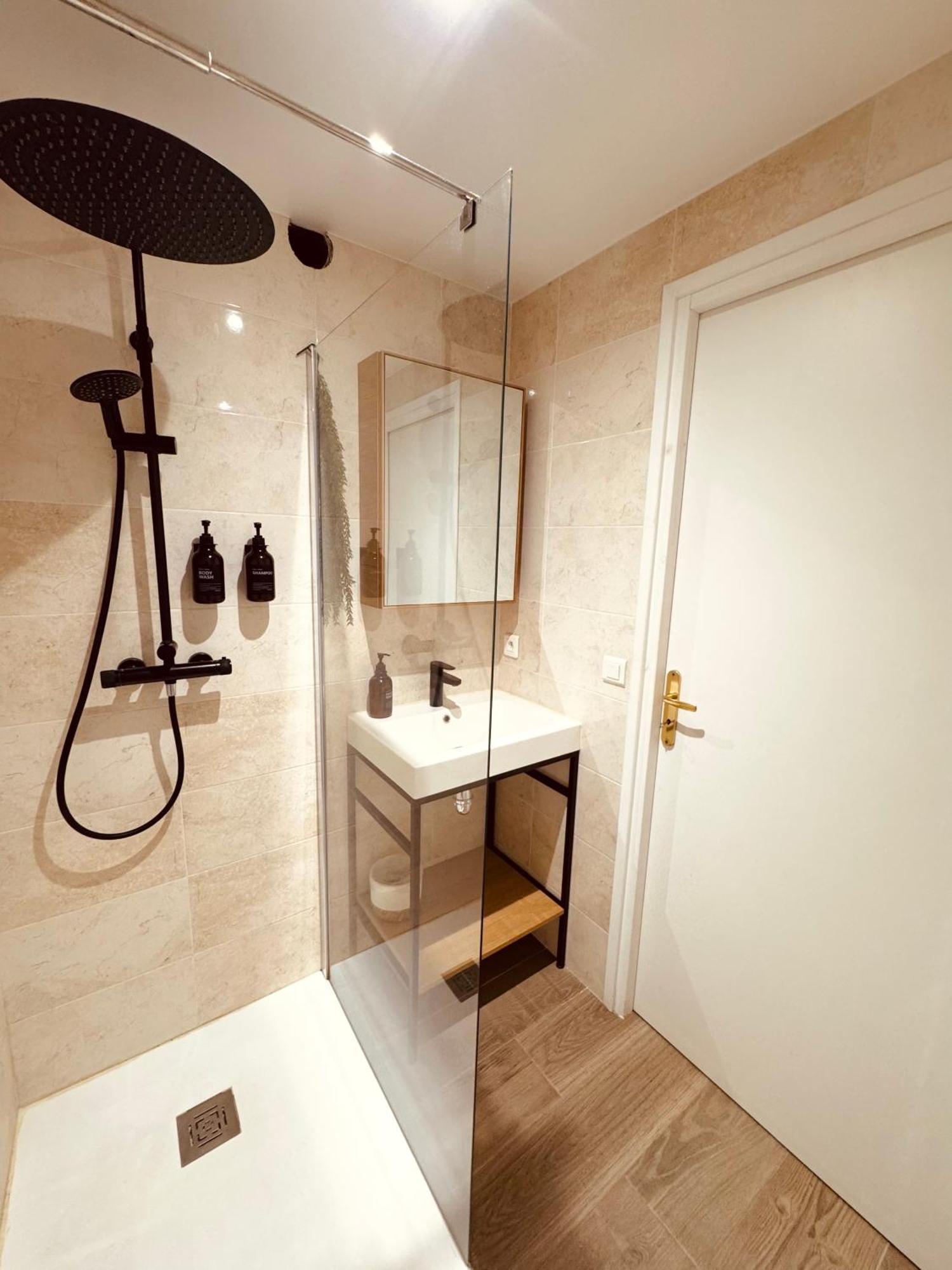 Claelle Appartment - 200M Beach Mandelieu Buitenkant foto